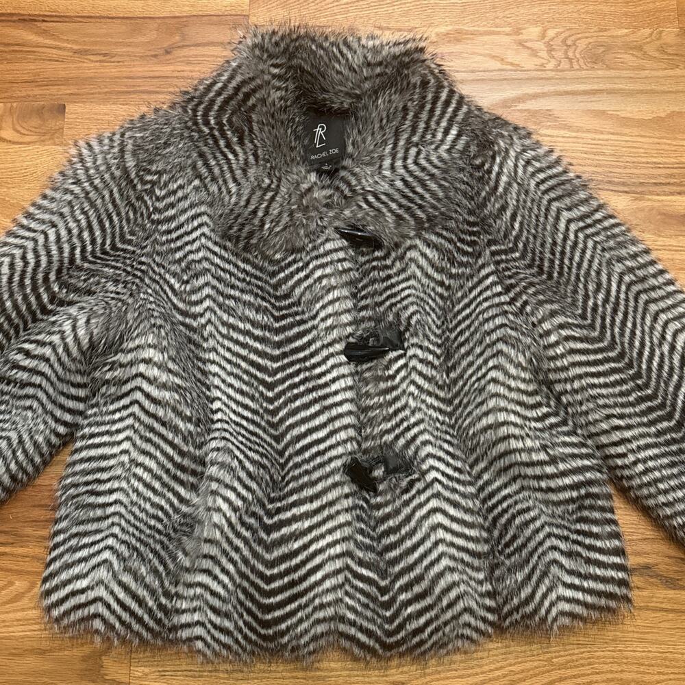 RACHEL ZOE Size Large Zebra Faux Fur Toggle Close Coat Jacket - Picture 4 of 11